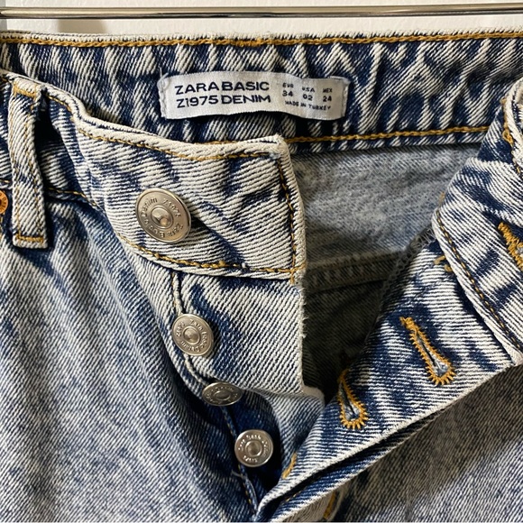 Zara Mom Jeans - Picture 3 of 4
